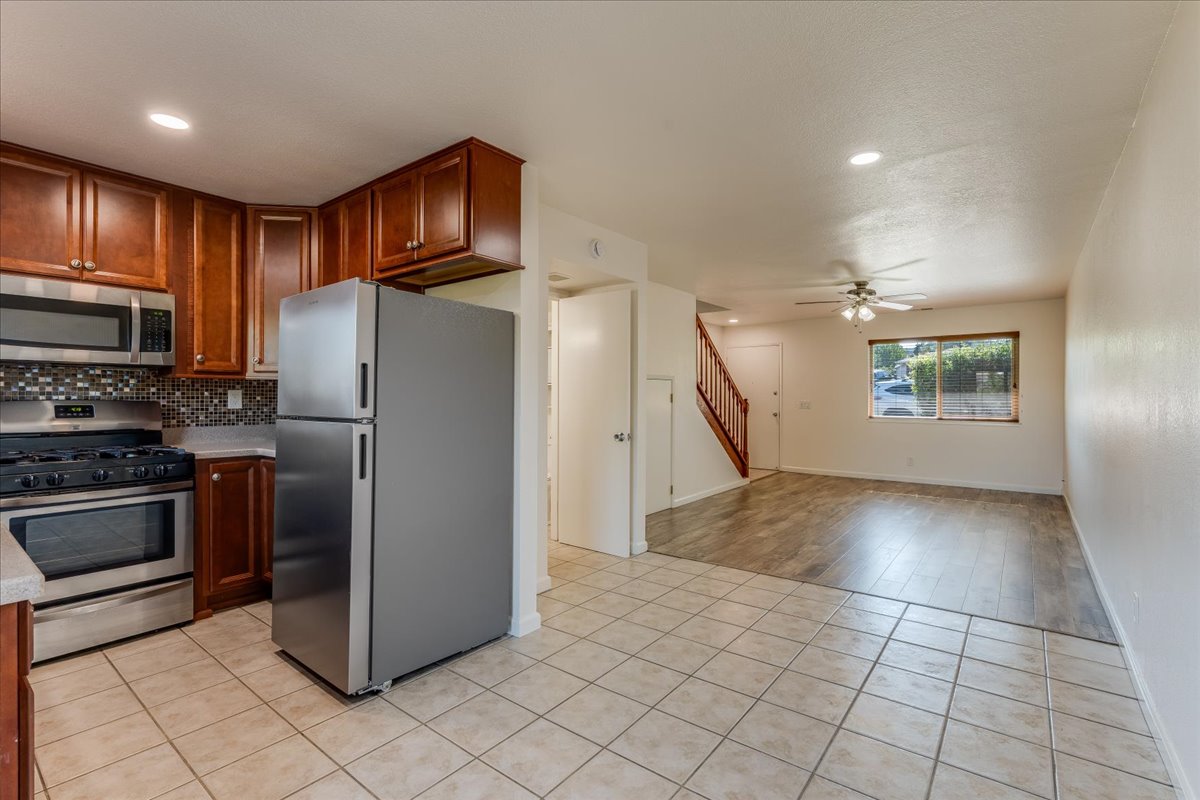 Kitchen and living