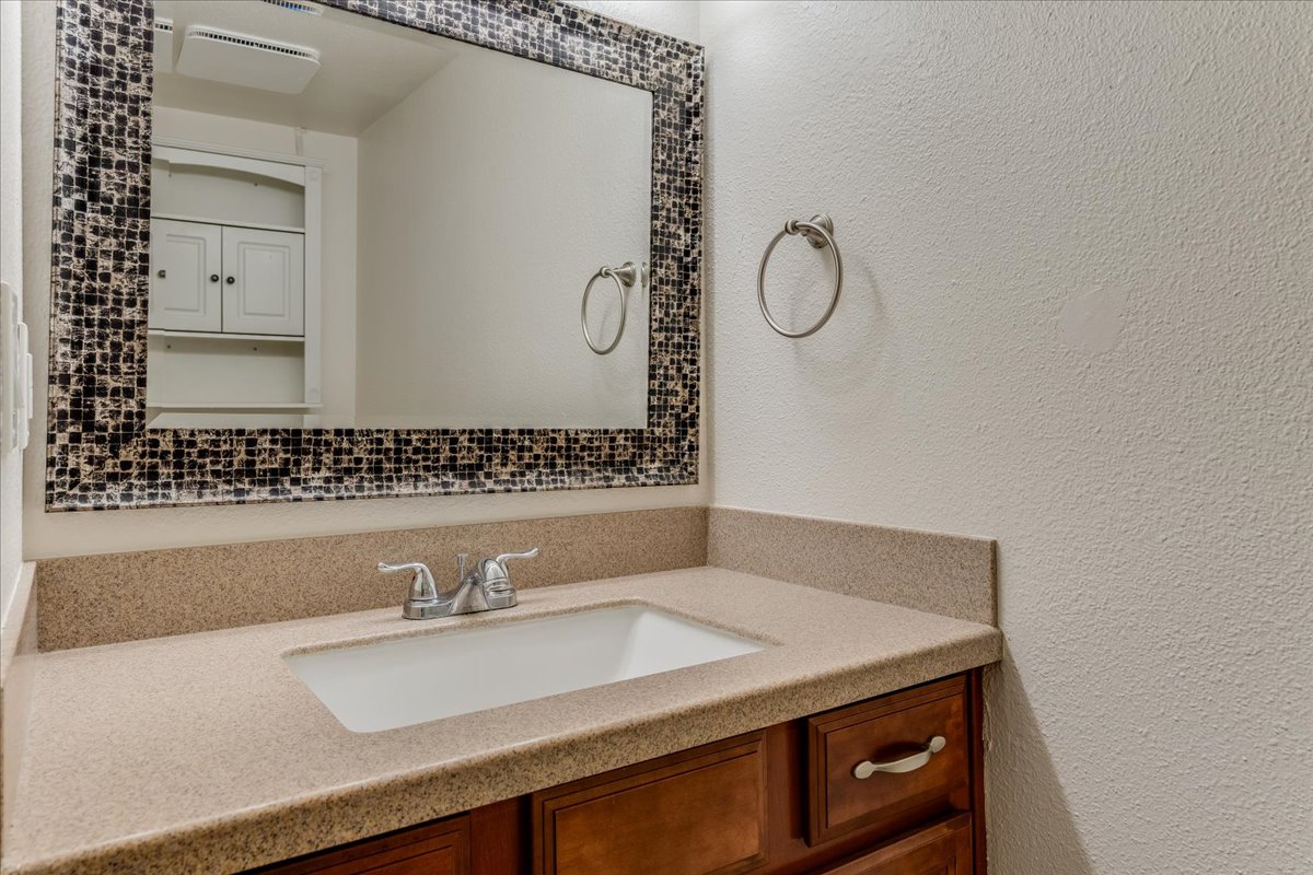 Powder room